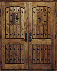 изготовление деревянных дверей из массива